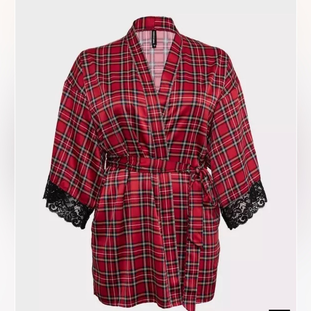 New! Torrid sz 2 Punky Plaid Red Satin Lace Short Lingerie Robe 2X